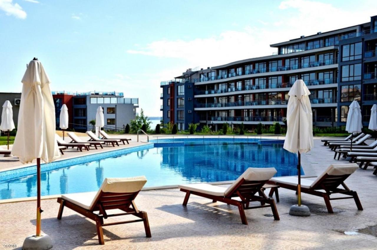 Апартаменты Sunwave Свети Влас Buitenkant foto
